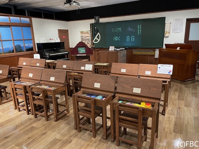 ガリ版・鯨・アーム筆入れ