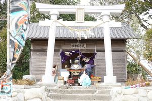 鹿嶋神社。お祭りの準備が進む。