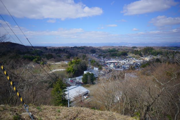 三春（舞鶴）城址から望む。