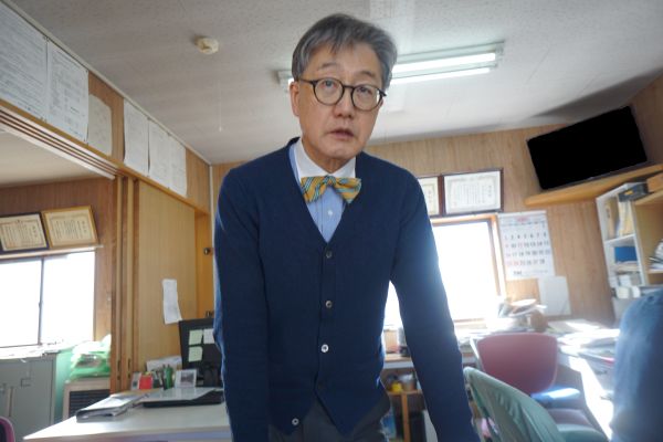 蝶ネクタイはご自身が好きで、つけていた。