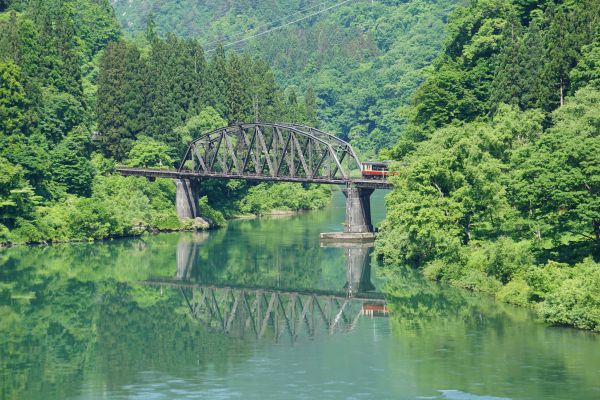 只見線が鉄橋に来た！