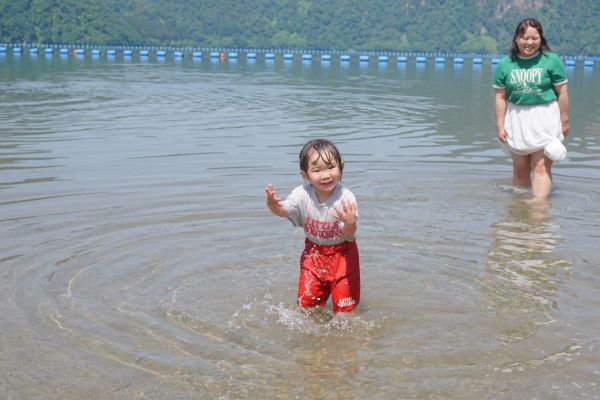 お孫さんは初沼沢湖。