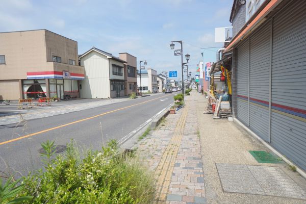 国道288号沿いにある、旧常葉町の商店街に…