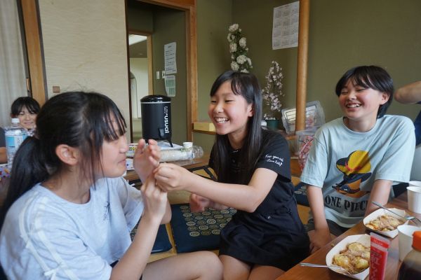 なぜかお互いインタビューしたりされたり⁉