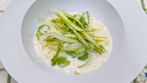 『牛乳アイデアレシピ』弱火でじっくり！【春のミルクリゾット】