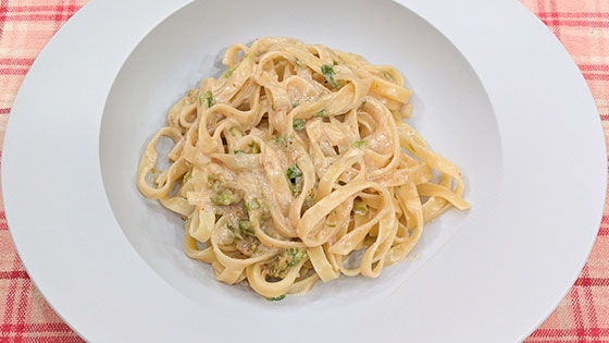 『春を感じるレシピ』苦みがおいしい【ふきみそのクリームパスタ】