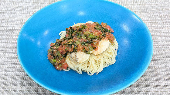 『アイデアめんレシピ』ピリッとさわやか【トマトわさびソースたっぷり！冷やしうどん】