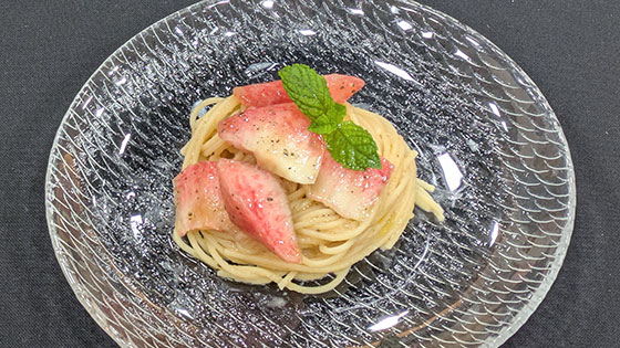『暑さを乗り切る夏のめん』酸味とコクがプラス【桃とトマトの冷製スパゲティ】