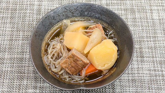 『昭和から愛されるロングセラー食品アレンジレシピ』練り物感覚で和風に【ハンじゃが煮】