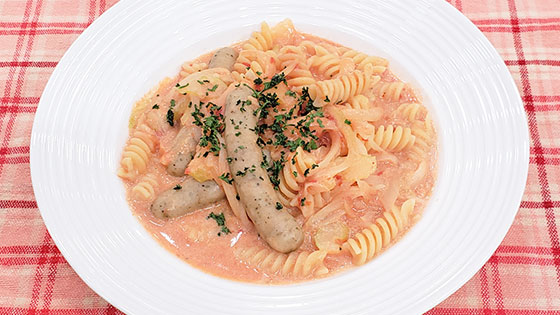 『一人暮らし応援レシピ』一皿で栄養バランス【インスタントで簡単!トマトクリームパスタ】