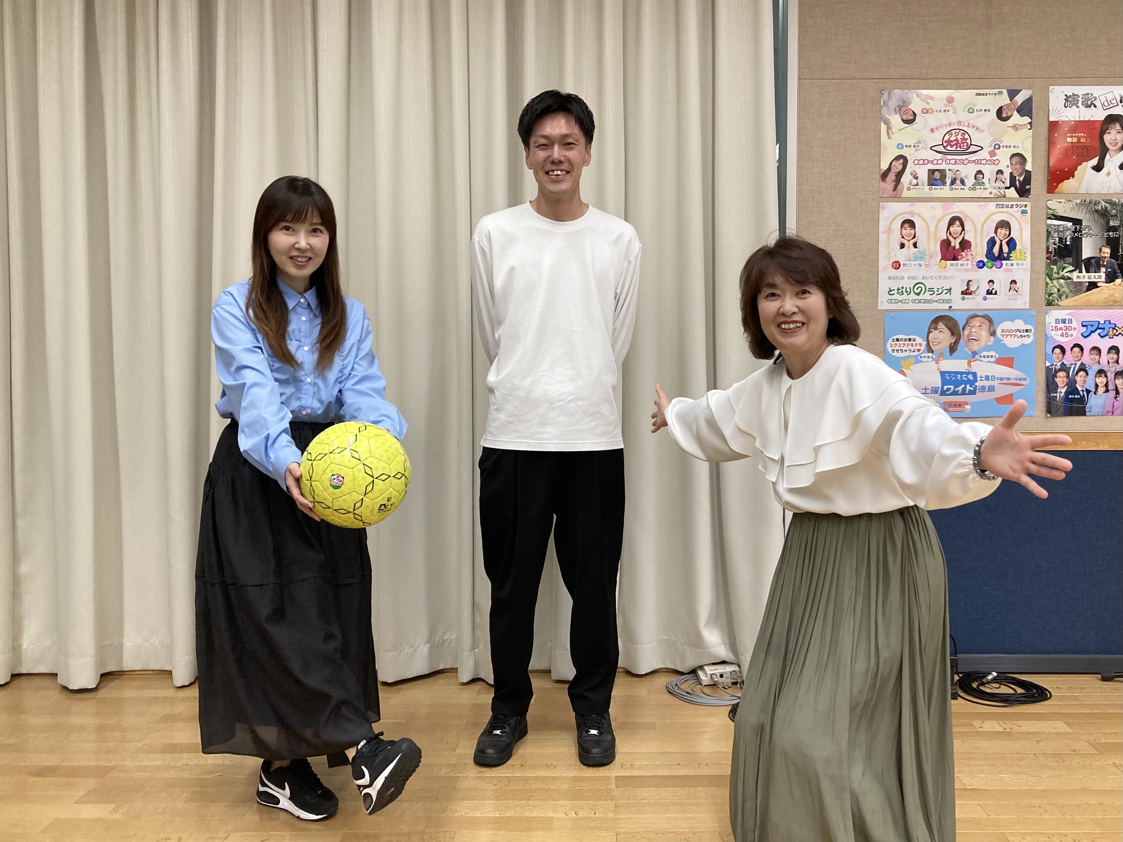シュートを決めようとする物部アナとそれを阻止するキーパーの大塚さん に決まりました😊