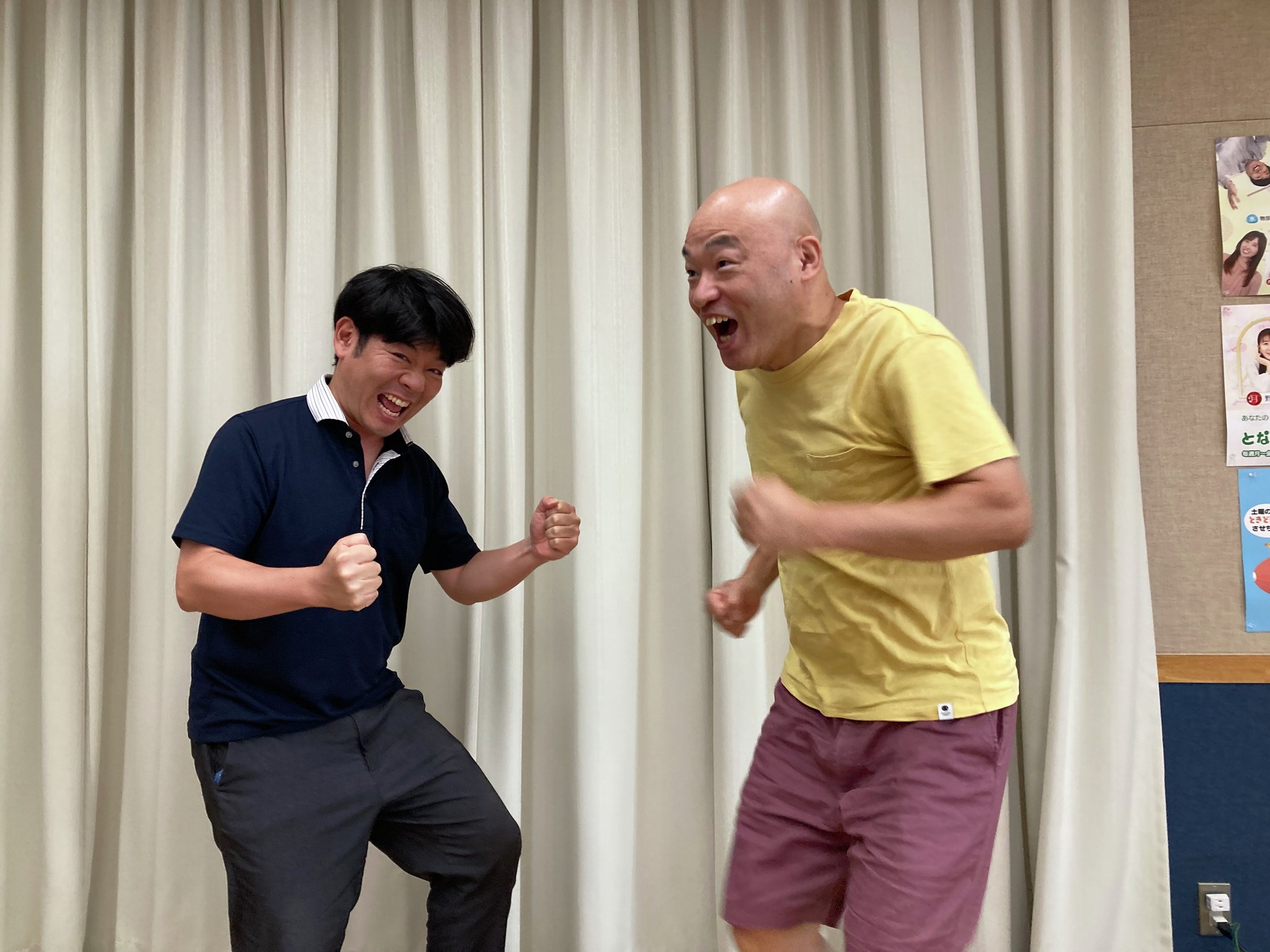 走るタコ介さんを小玉アナが応援中...