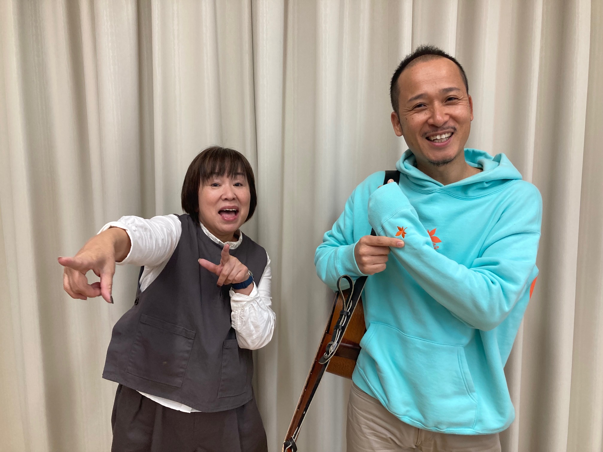 板東さん：お洋服に小さな秋発見！🍁　旬子さん：スタッフ発見！🧑