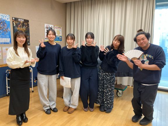 歯科衛生士科の先生と生徒さん