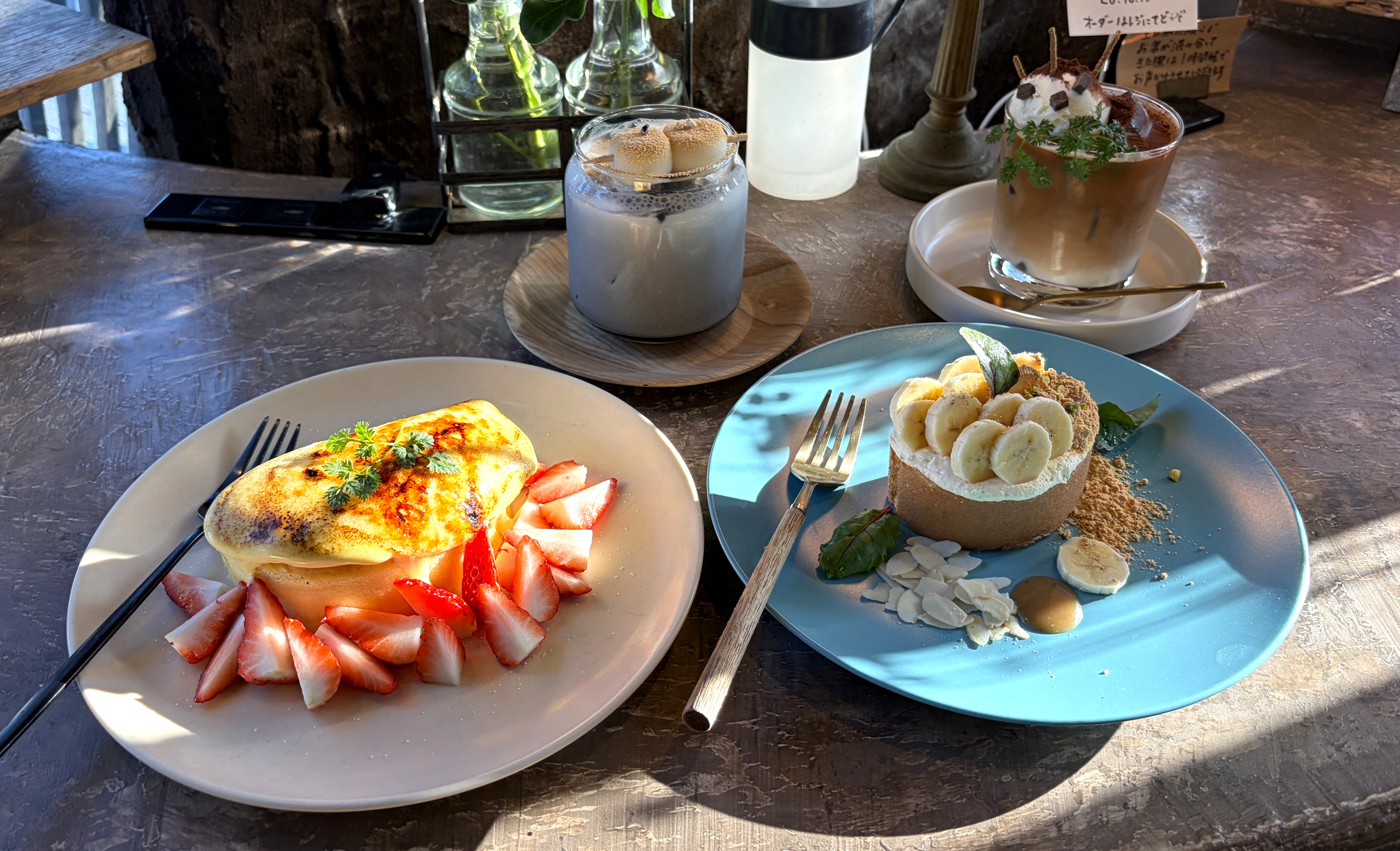 季節のフルーツを使ったスイーツが人気！雑貨＋cafe「CO.」高知市若松町