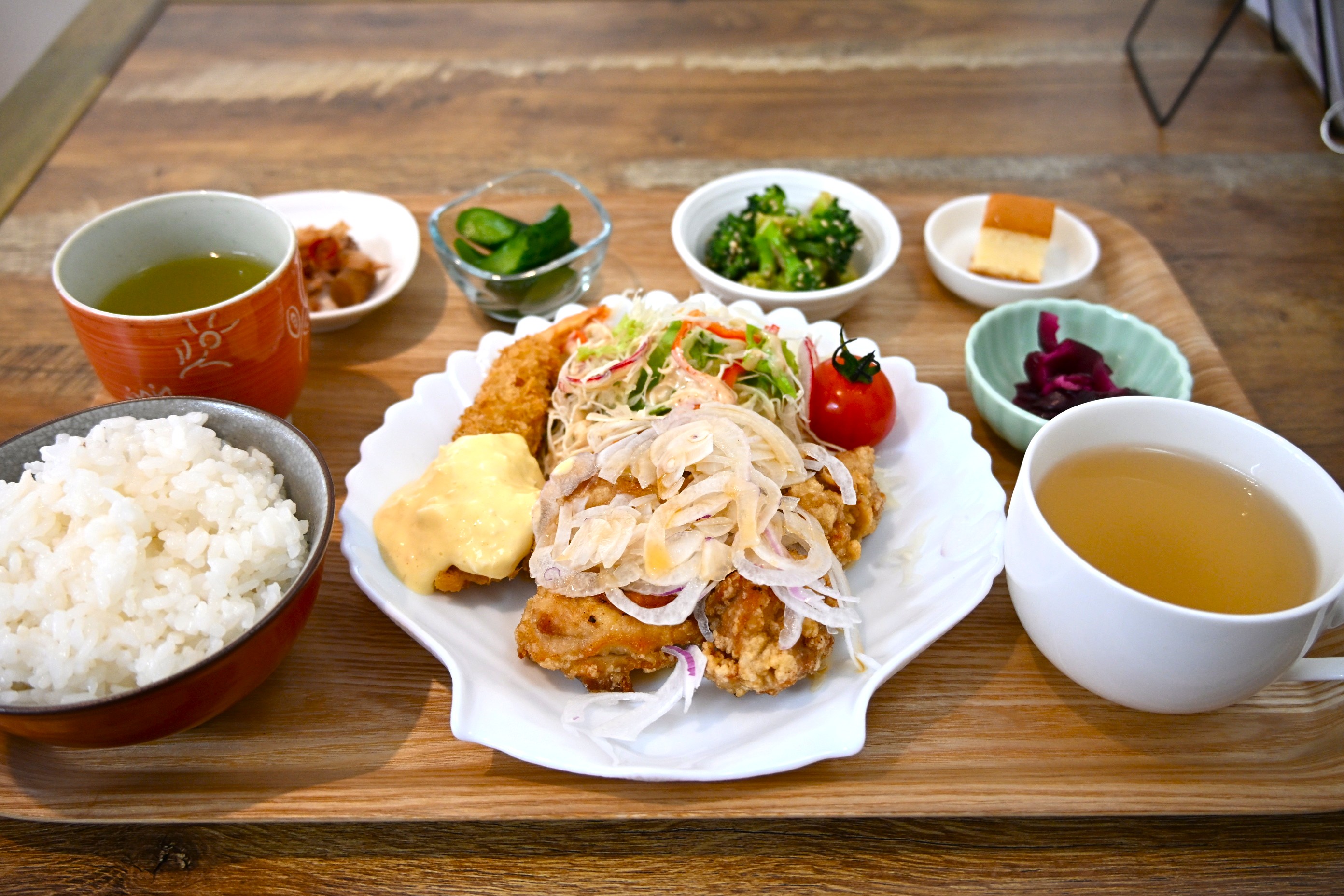 大満足のボリュームランチ「もーにんぐとらんち くうかい！？」高知市百石町