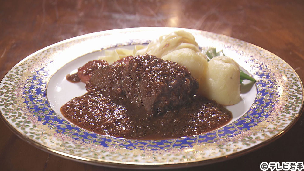 ドイツの煮込み料理でとろり