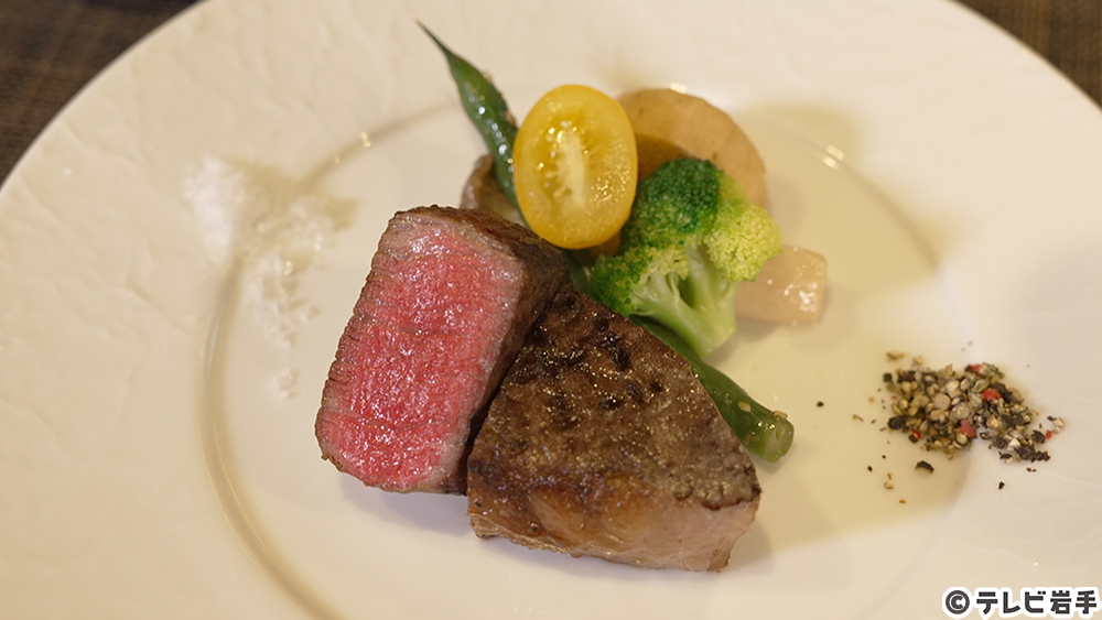 熟成肉のステーキ