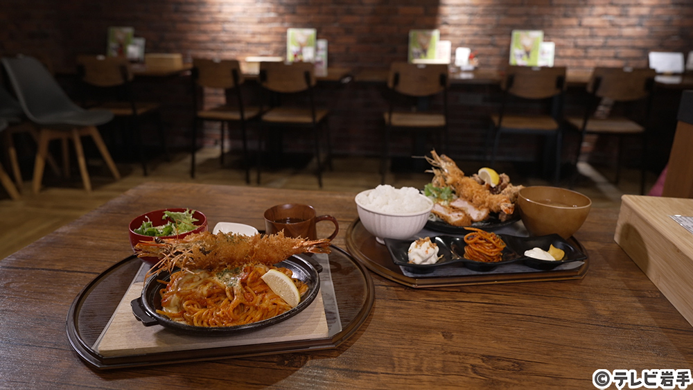 名物ジャンボエビフライ